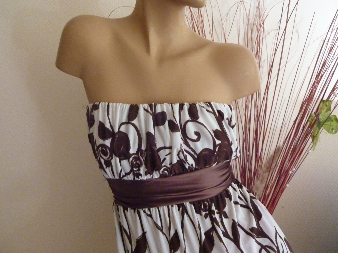 Kleid Sommerkleid Coctailkleid Partykleid 38 40 S M braun weiß Länge 81 cm dehnbar