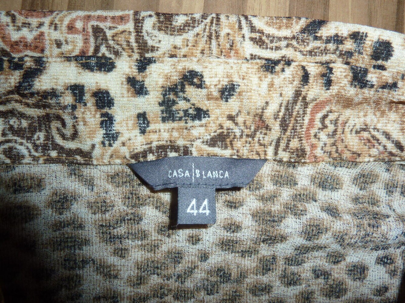 Shirt Bluse Gr. 44 L braun Leo Look Jacke langarm kein Cardigan Jerseyshirt