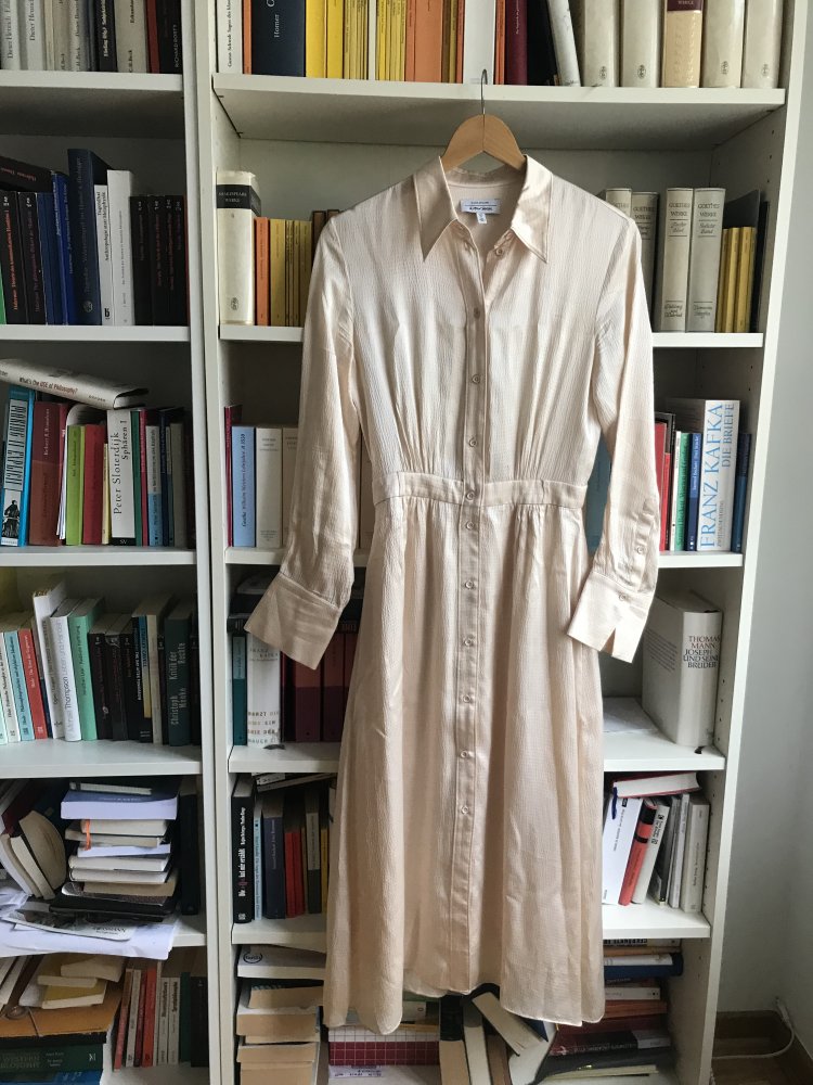 Blusenkleid aus Viskose 