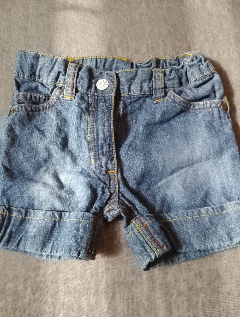 Kurze Shorts