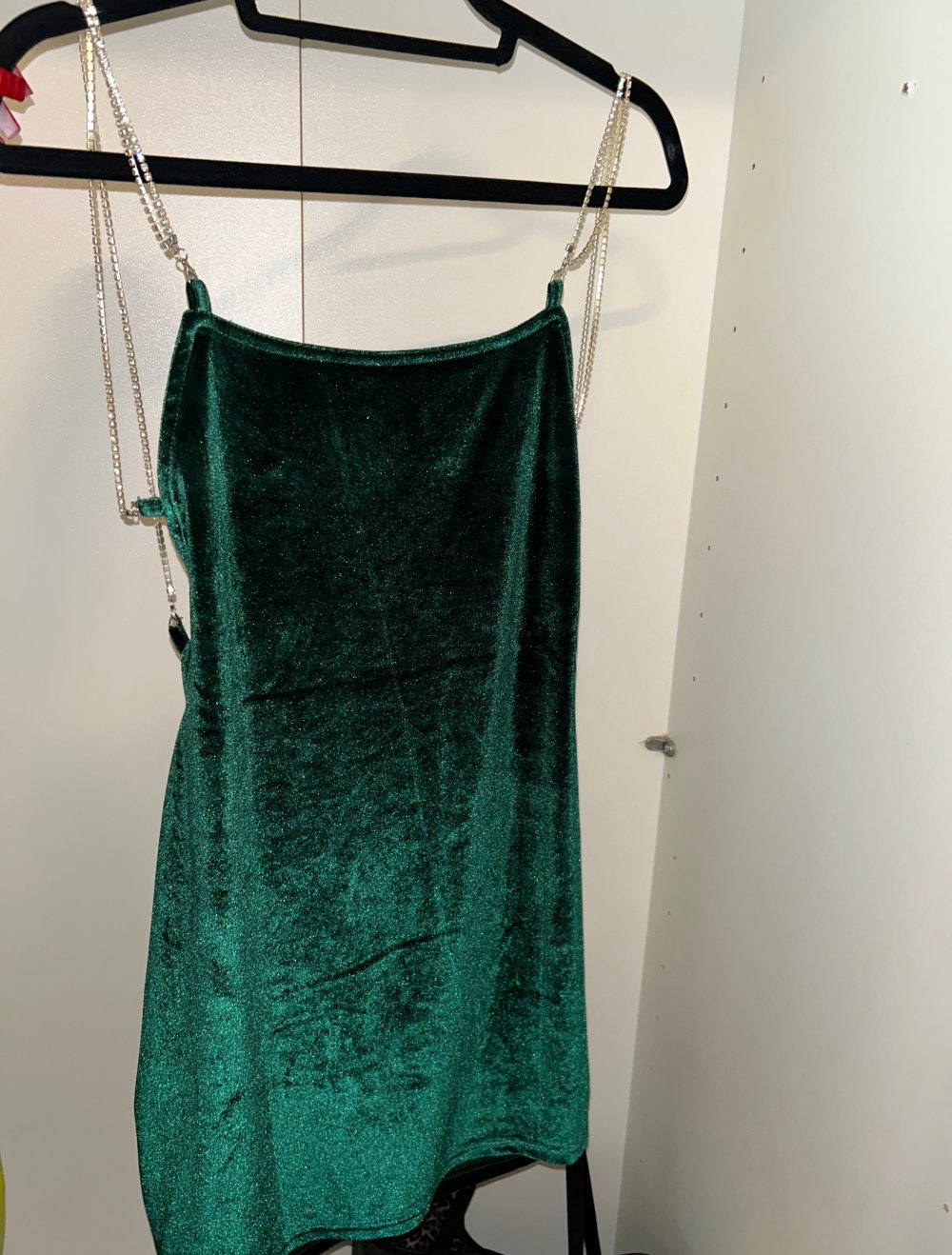 Hübsches Kleid in Grün