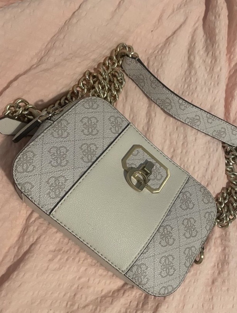 Handtashe von Guess
