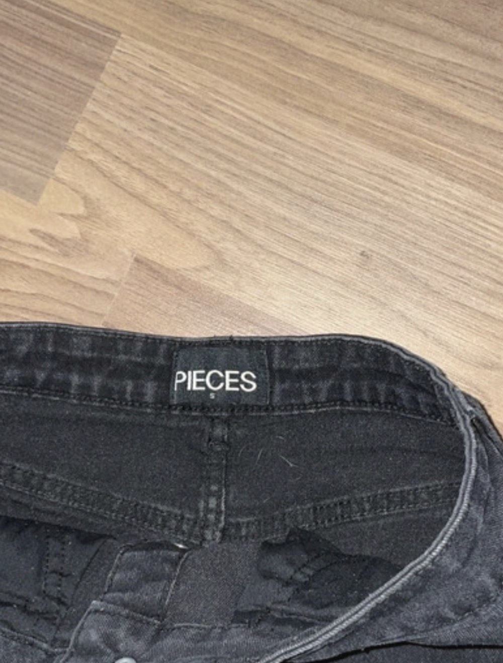 JeansRock von PIECES