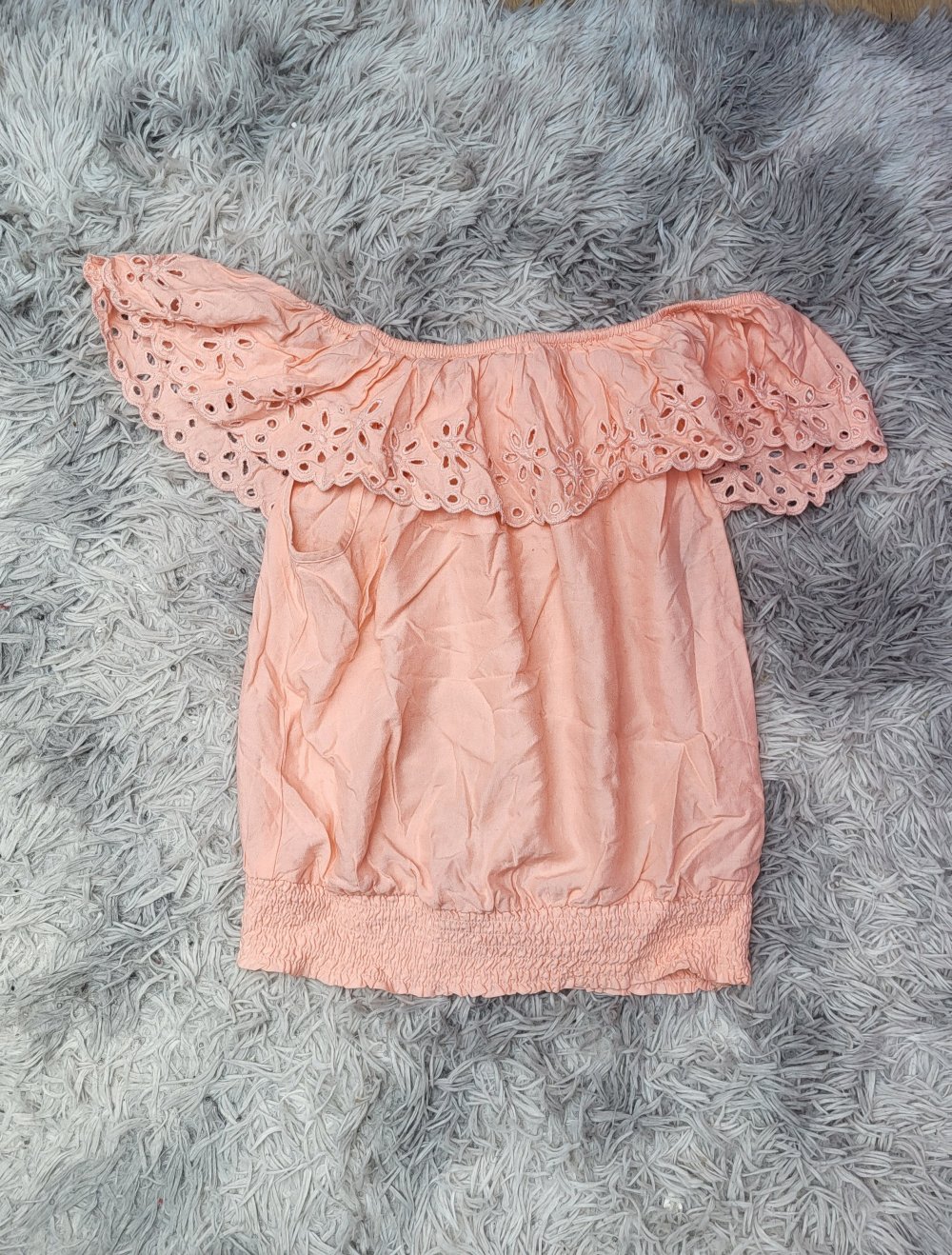 Rosa H&M Offshoulder Shirt