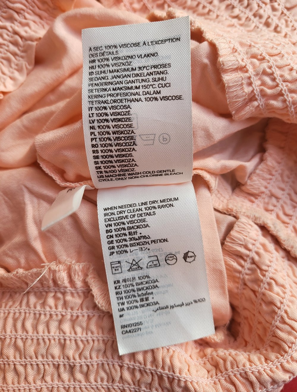 Rosa H&M Offshoulder Shirt