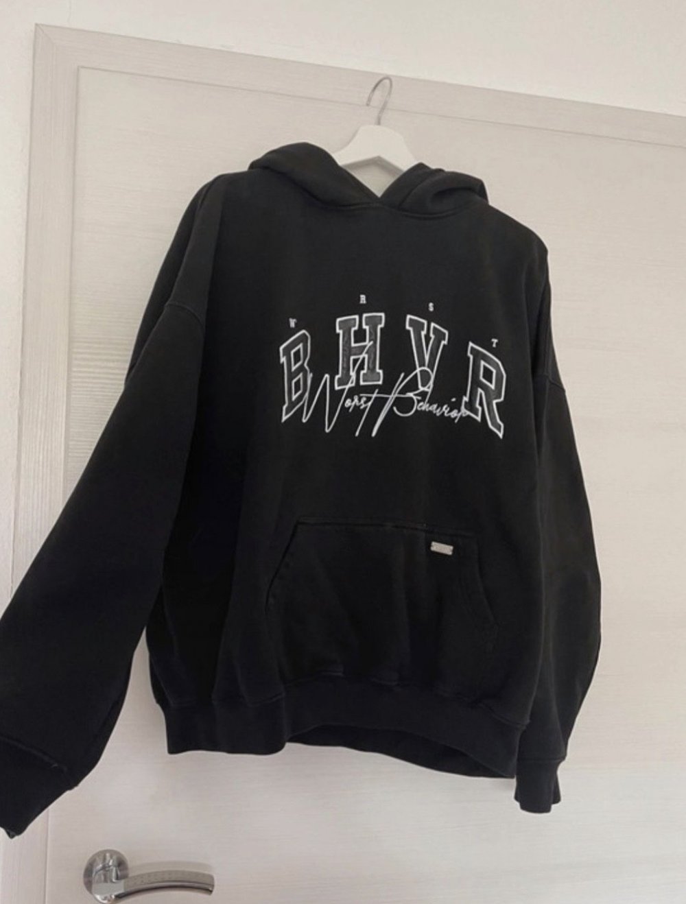 worst behaviour Hoddie