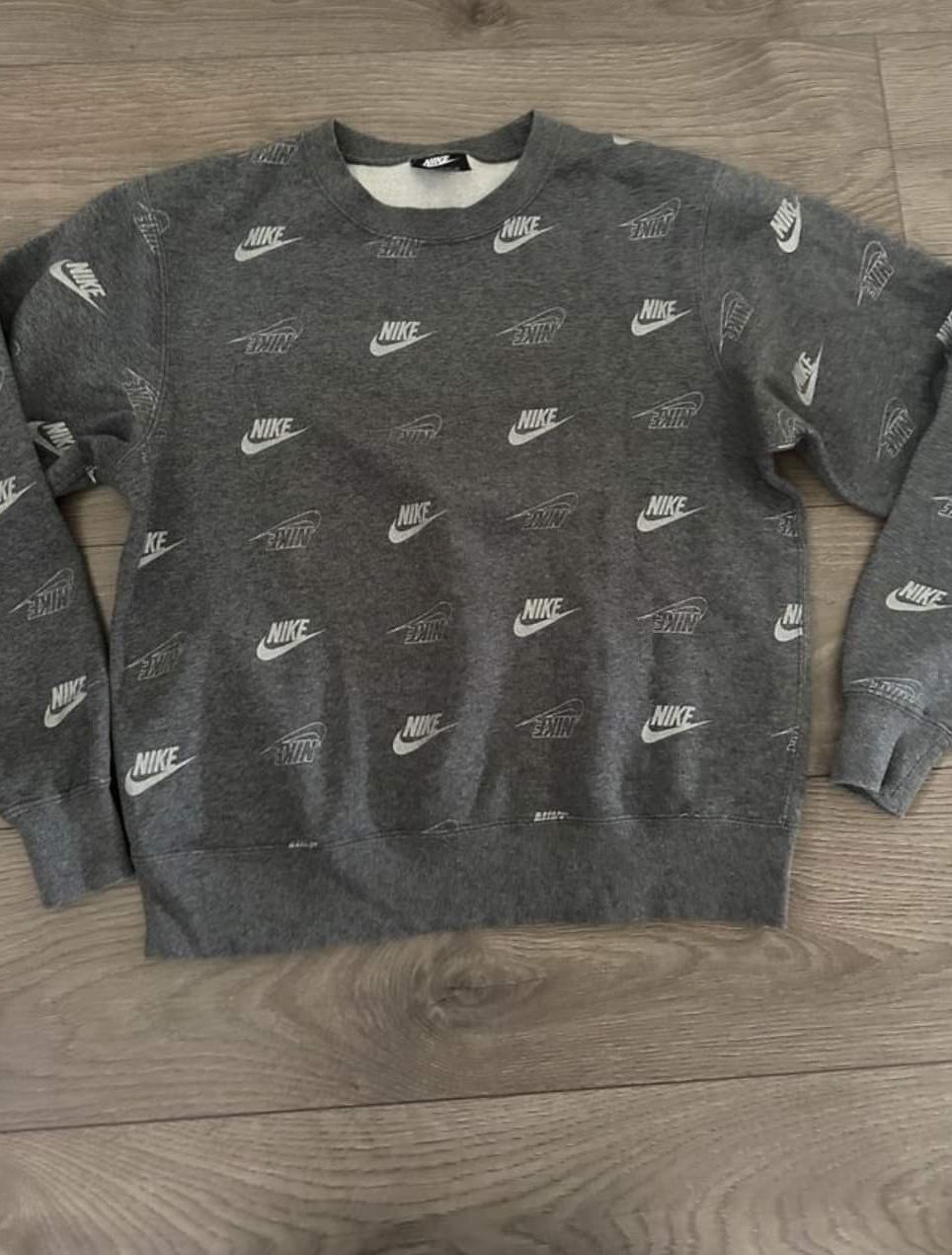 Nike Oberteil