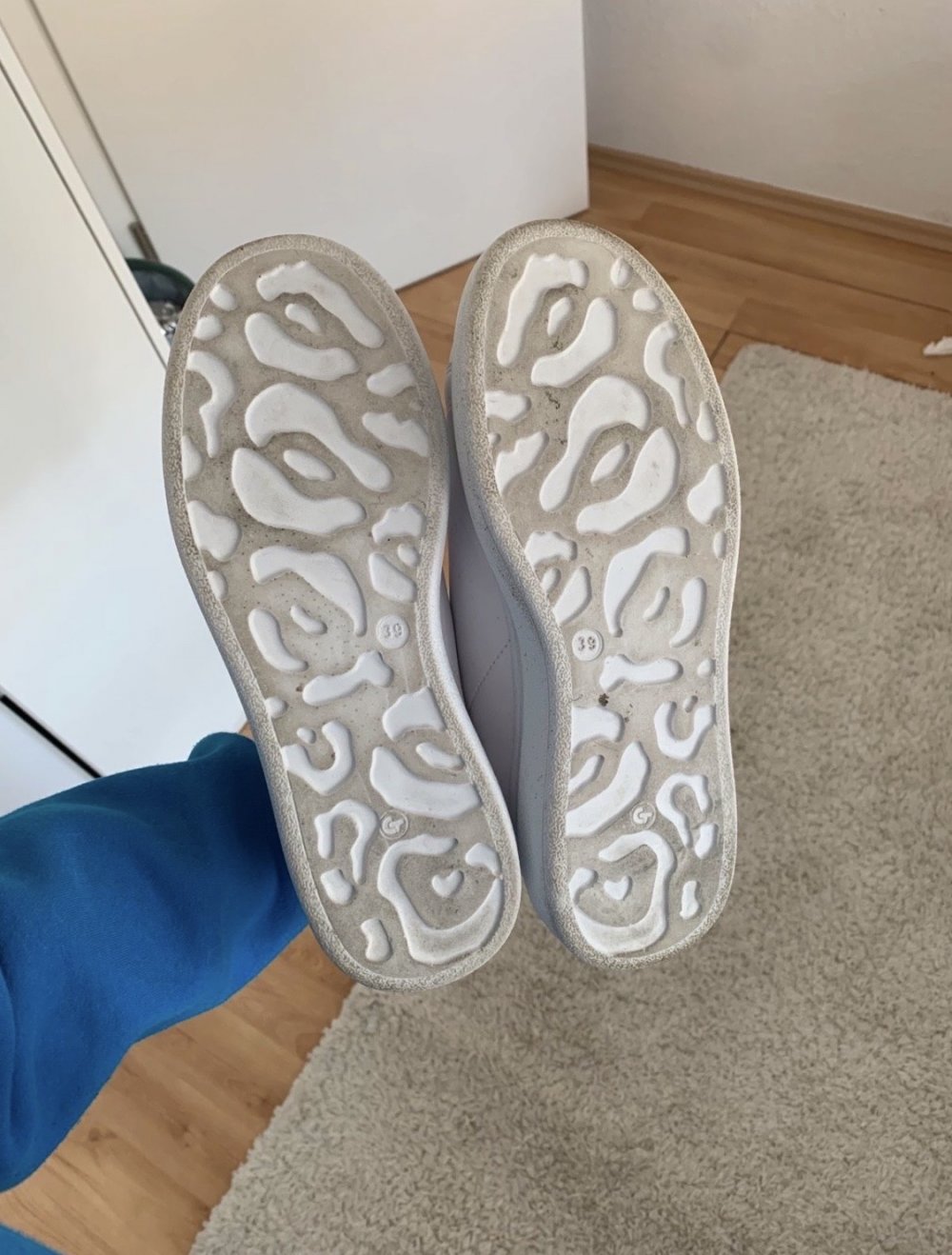 Sneaker