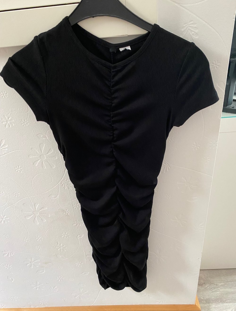 Kleid S