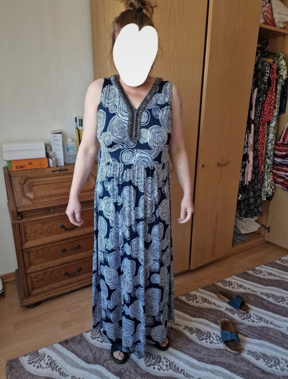 Sommerkleid in Dunkelblau
