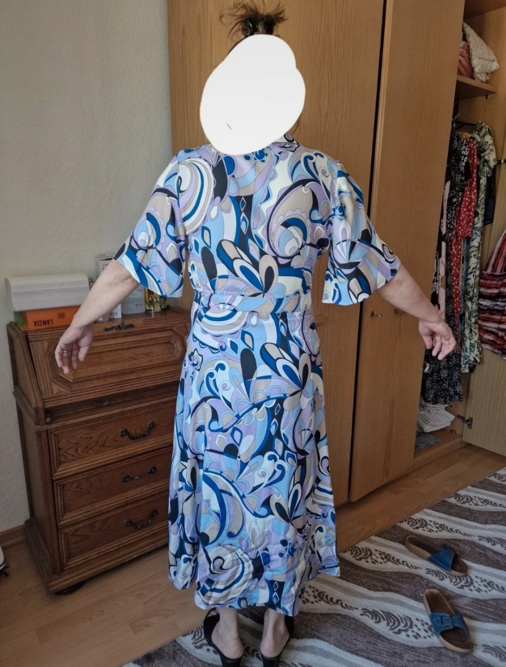 Kleid mit Mustern