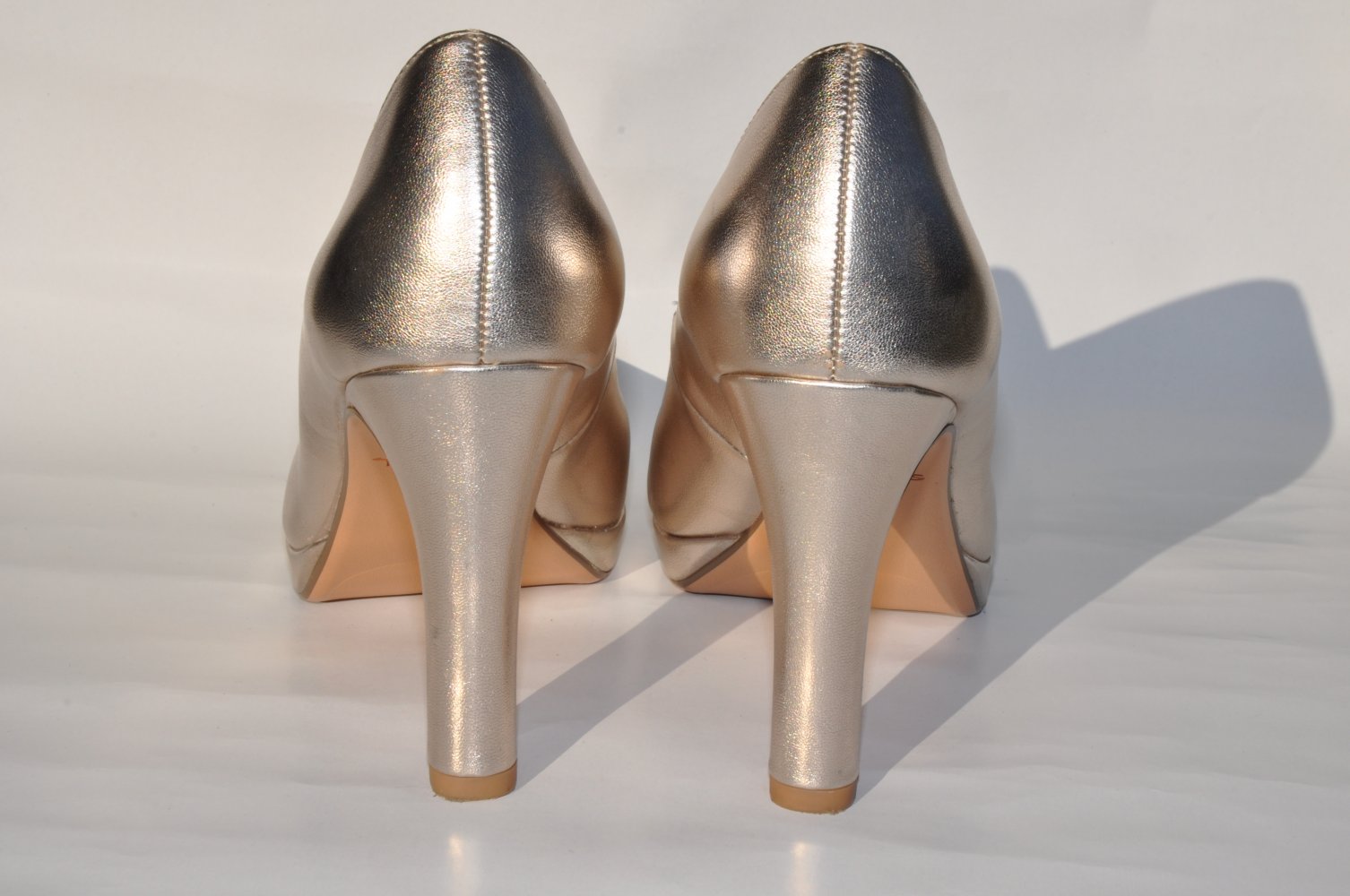 TAMARIS PUMPS HELLES GOLD 37 (mit Karton)