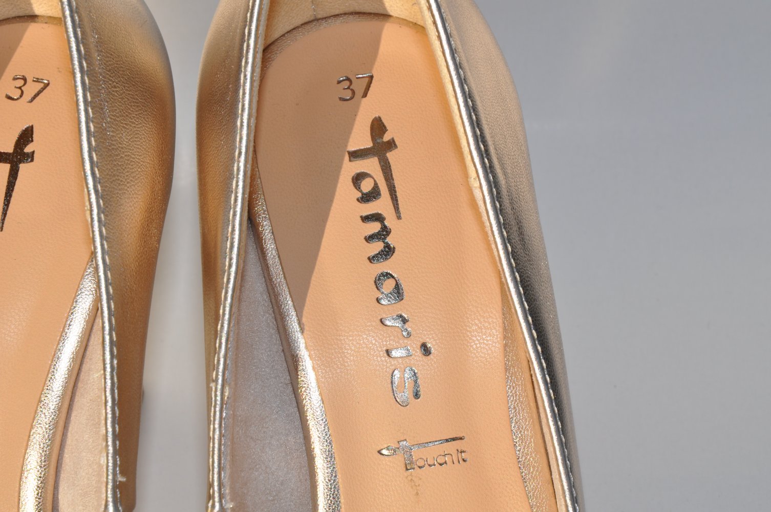 TAMARIS PUMPS HELLES GOLD 37 (mit Karton)