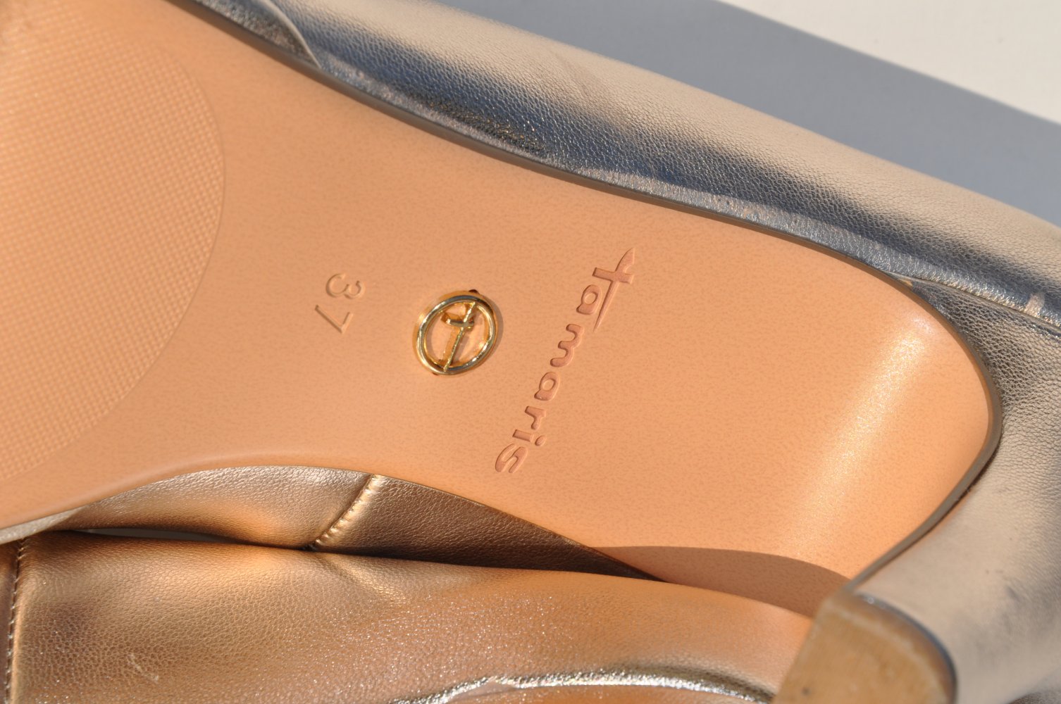 TAMARIS PUMPS HELLES GOLD 37 (mit Karton)