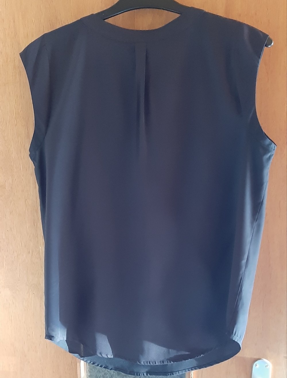 schwarze ärmellose Bluse von BC Best Connections