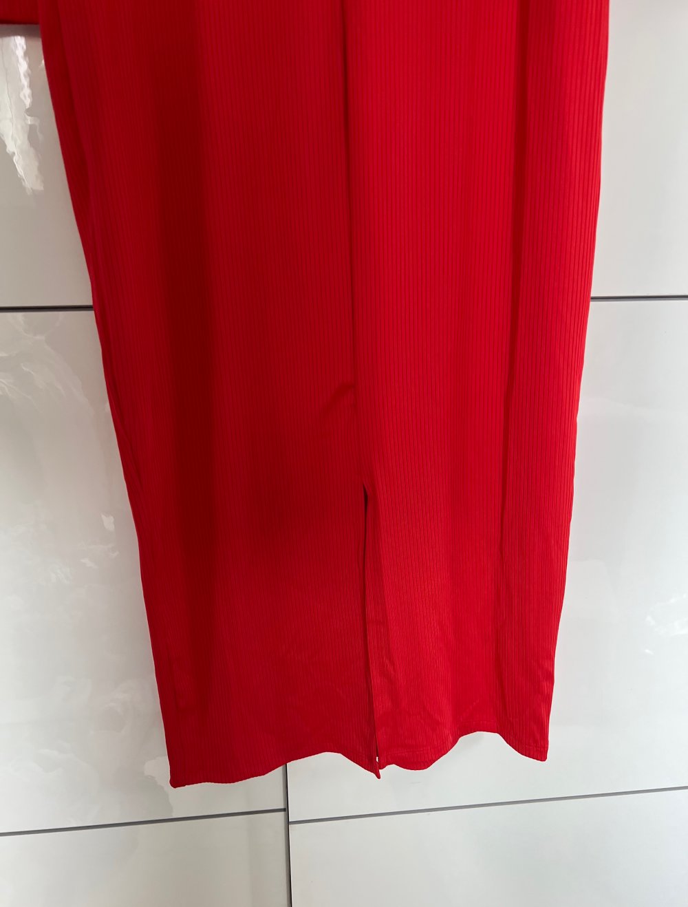 rotes langes kleid