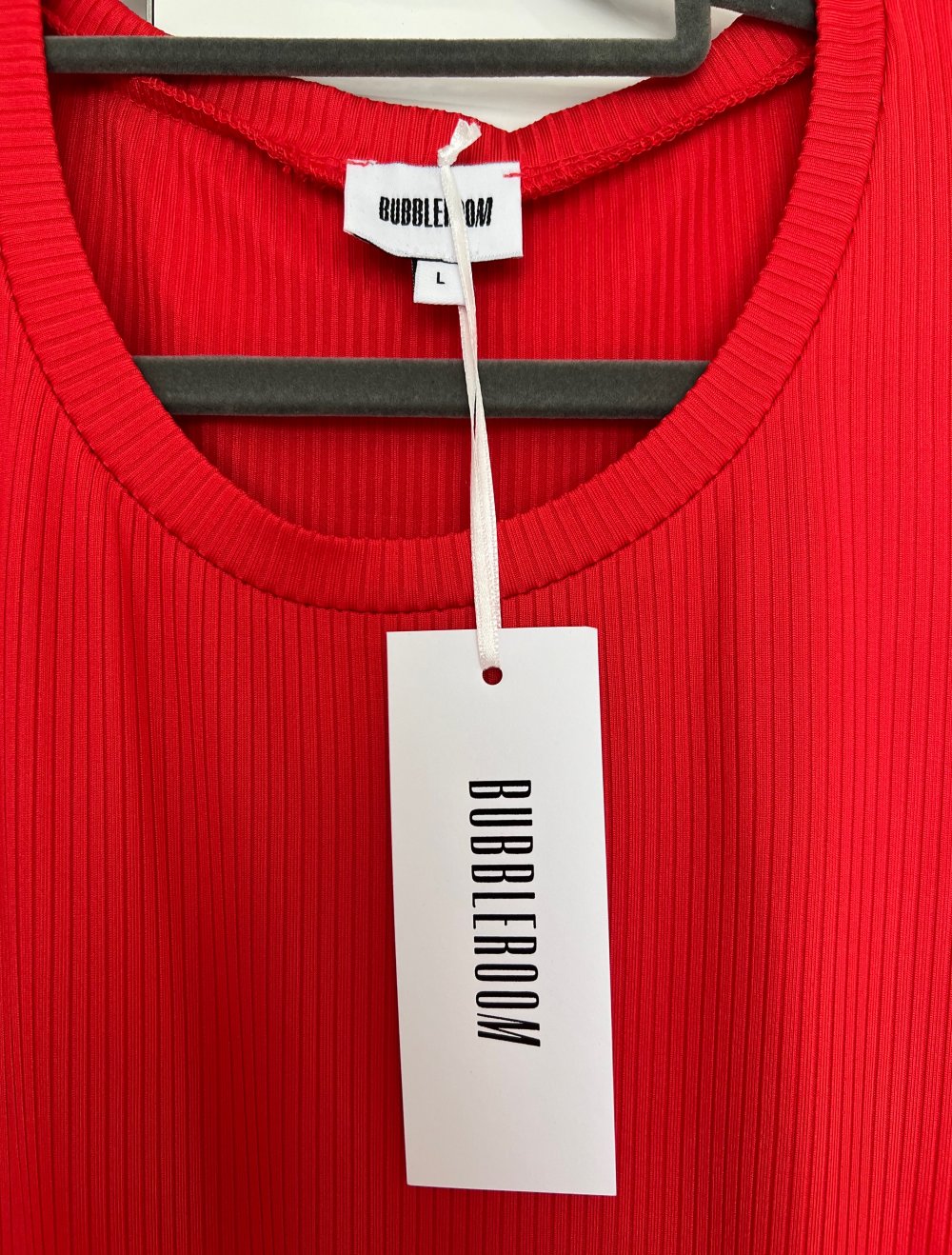 rotes langes kleid