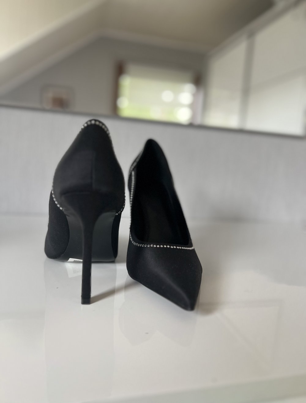 schwarze Pumps