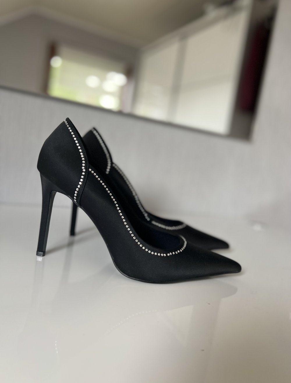 schwarze Pumps