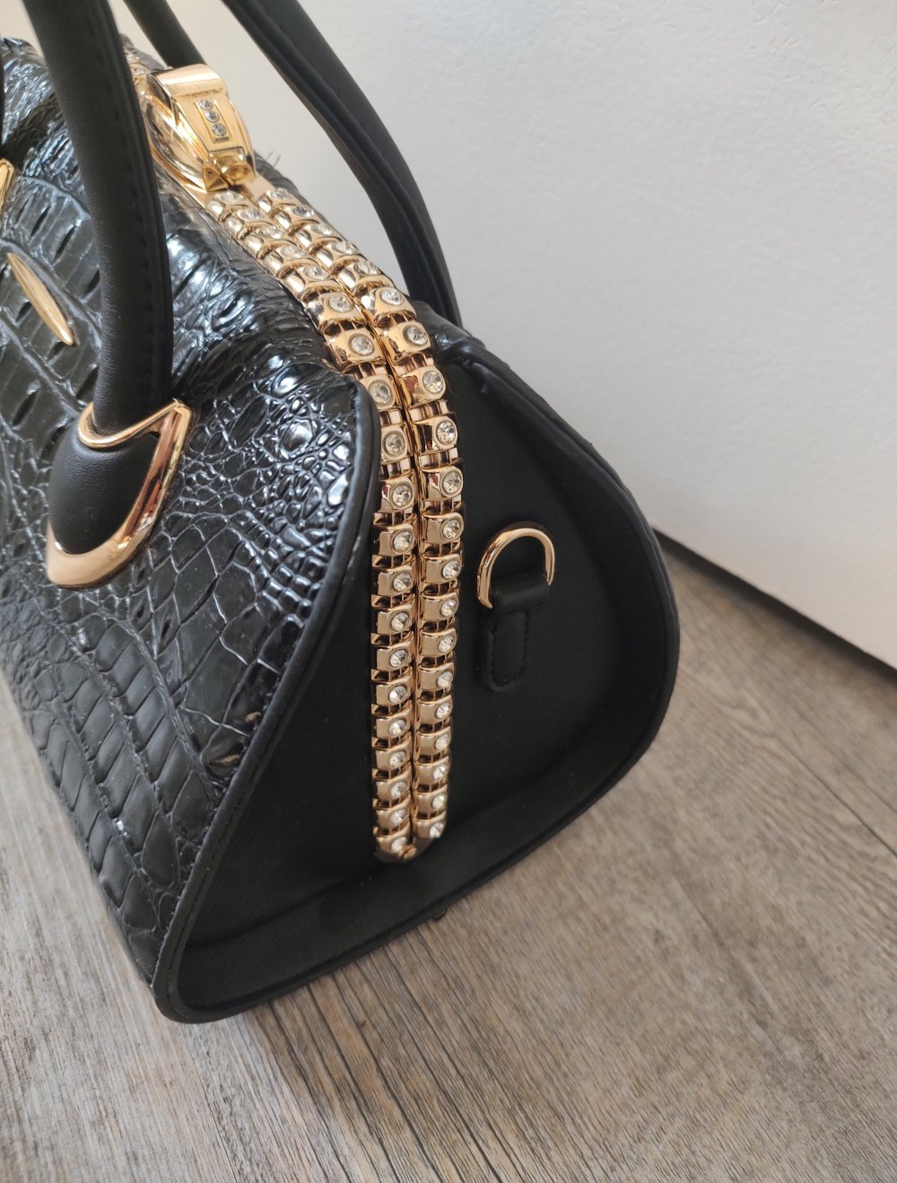 schwarze Handtasche