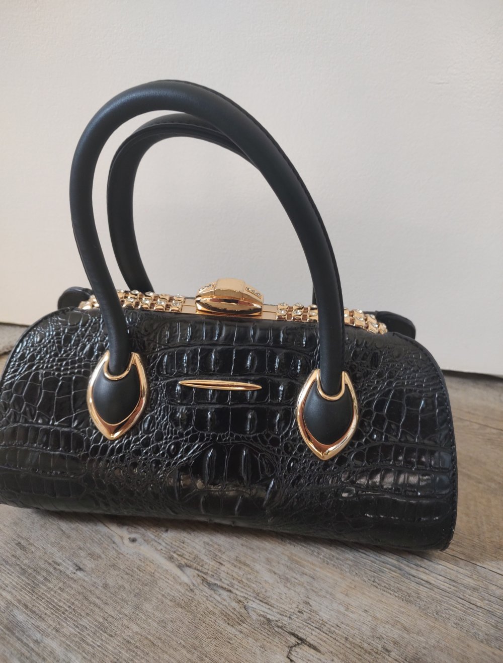 schwarze Handtasche
