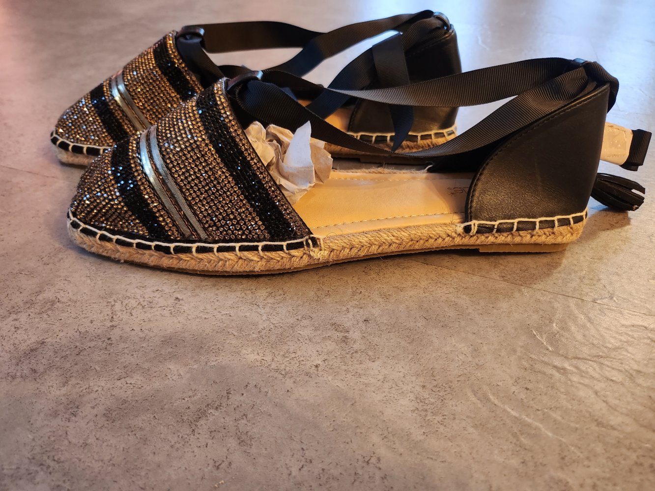 Glitzer Slipper mit Schnürrung am Bein 40,5