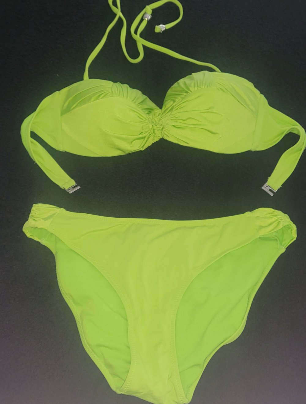 bikini apfelgrün
