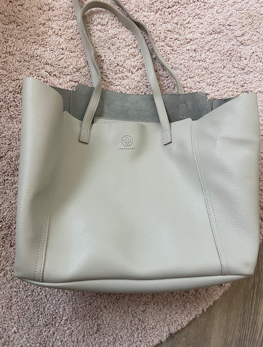 Jubelist shopper Victoria Grau