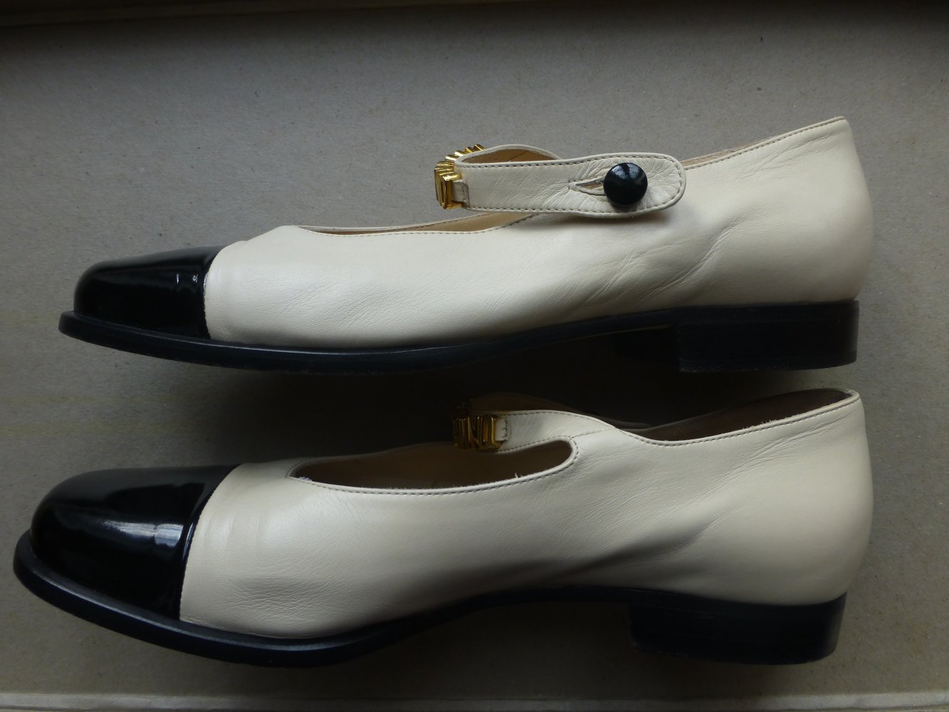 Damen-Schuhe Moschino Gr. 37