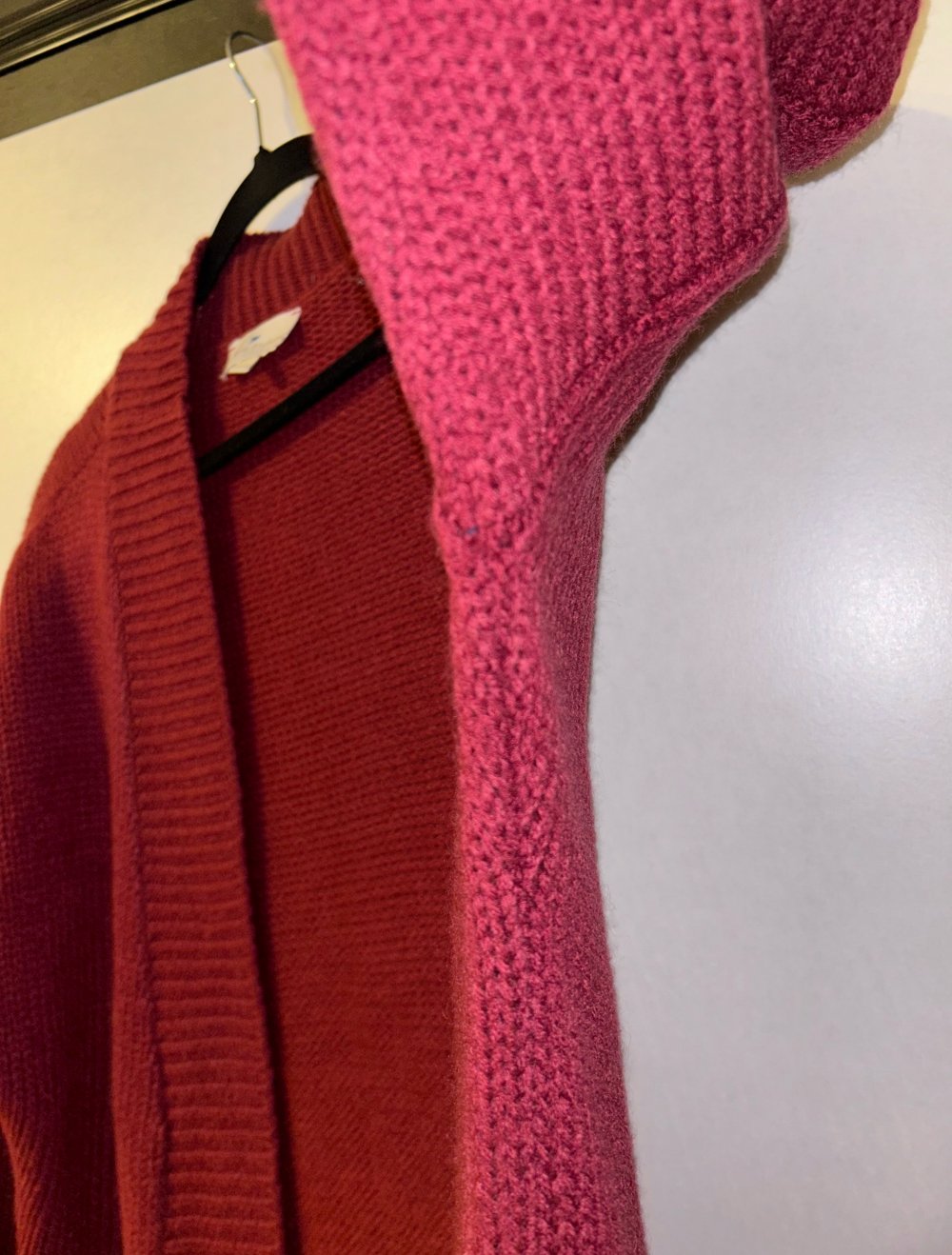Strickjacke dunkelrot