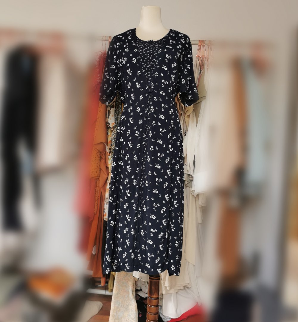 Dunkelblauer 3/4 Sommerkleid