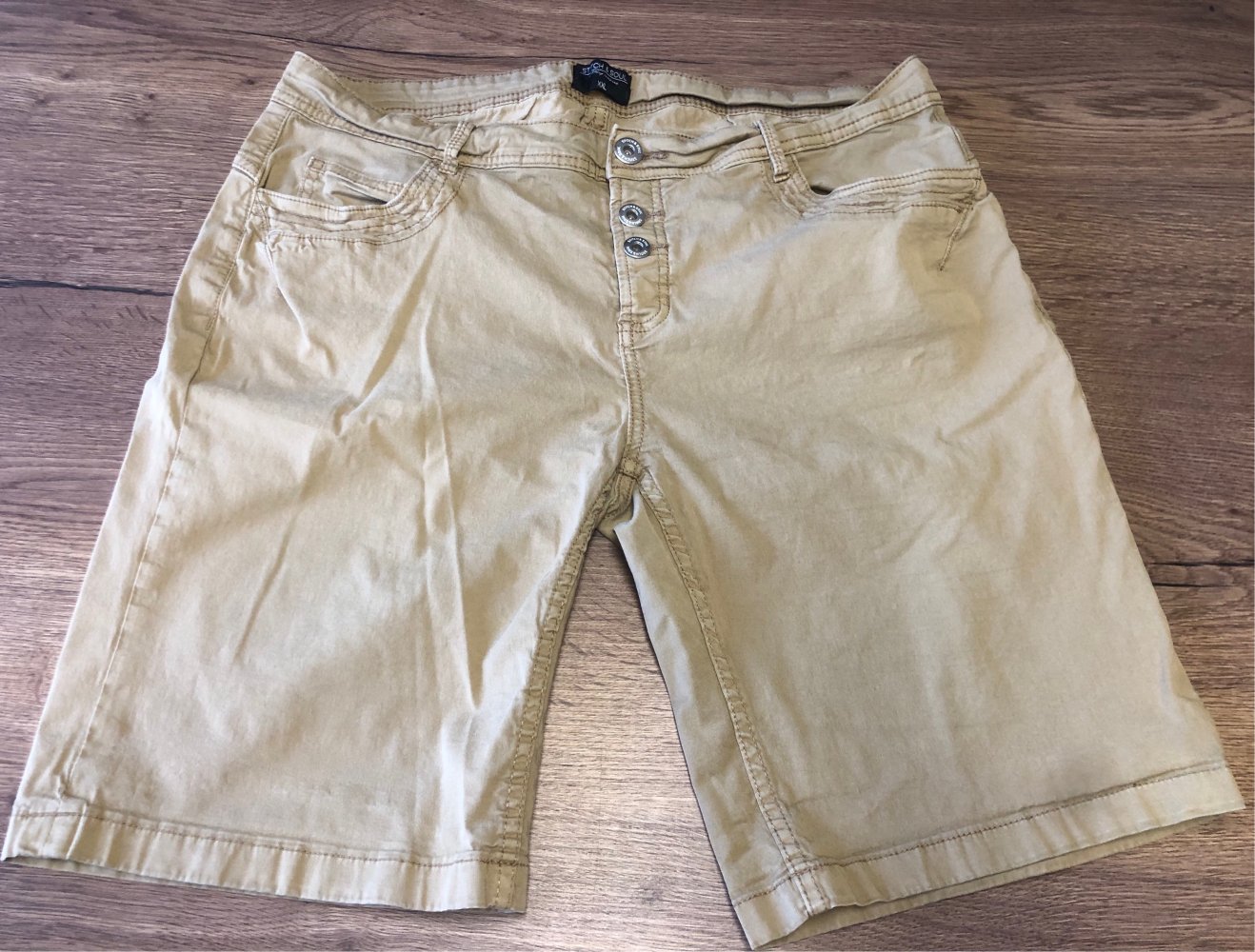 kurze Hose / Shorts