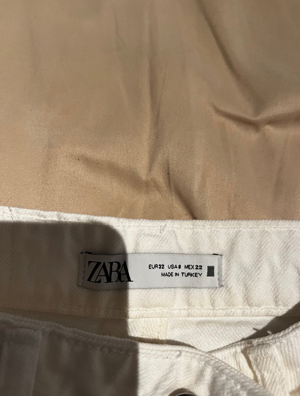 mom jeans von Zara
