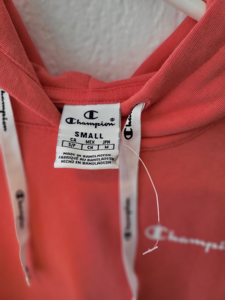 Neuer Hoodie von Champion in S
