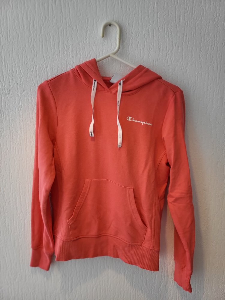 Neuer Hoodie von Champion in S