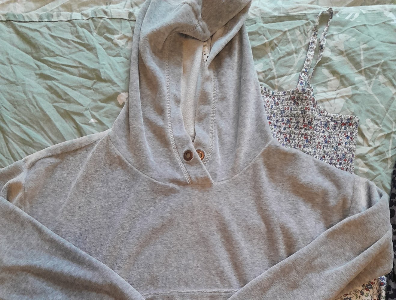 crop pullover