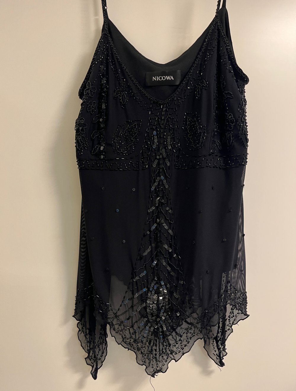 NICOWA pailletten top