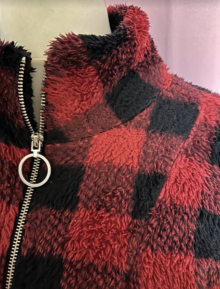 Only Teddyjacke rot schwarz kariert, Größe M