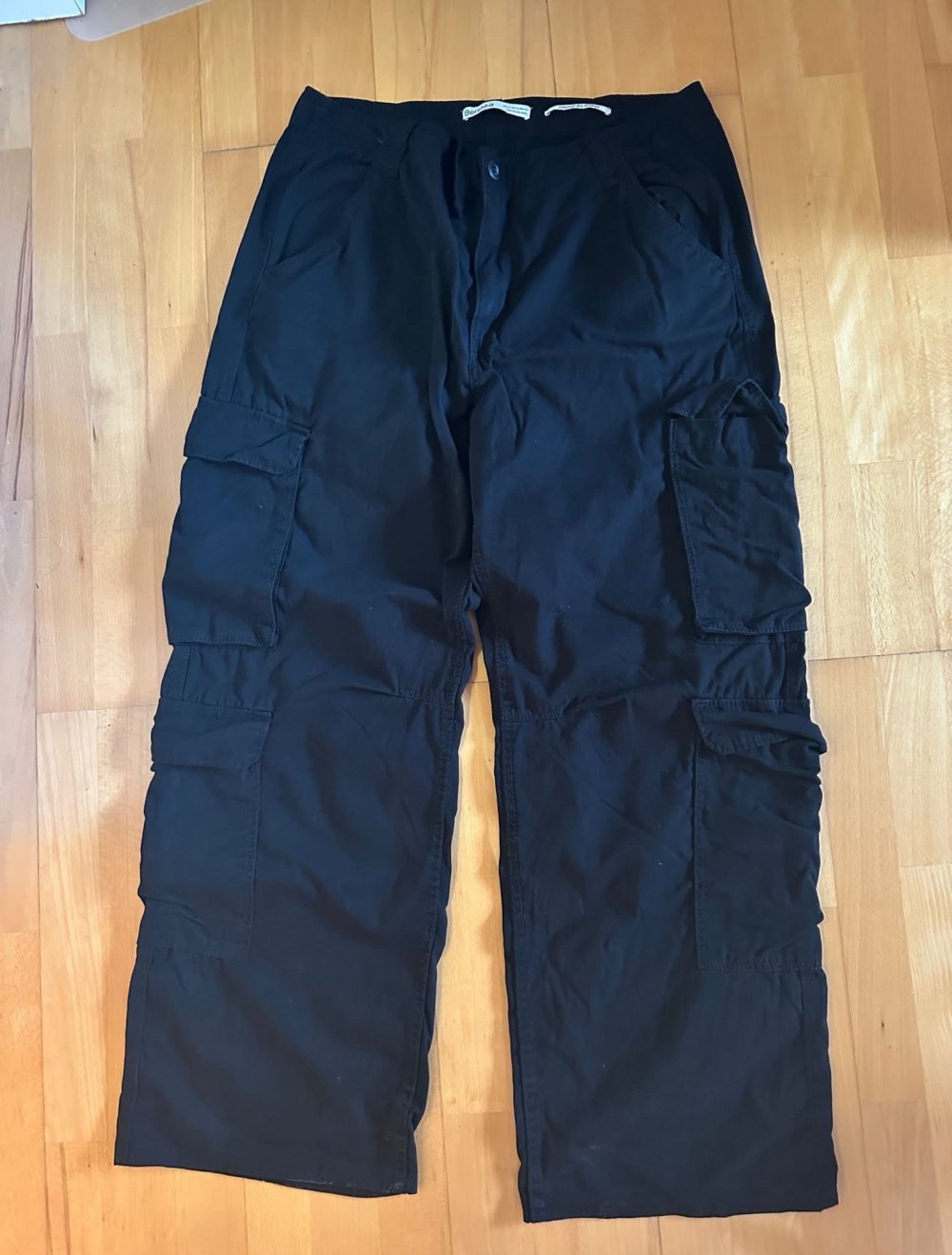 Cargohose Bershka schwarz, Größe 44