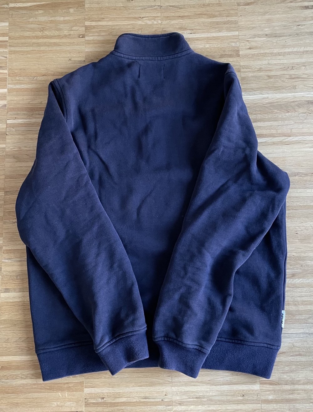 MODERNER DUNKELBLAUER ZIP PULLOVER VON PARLEZ