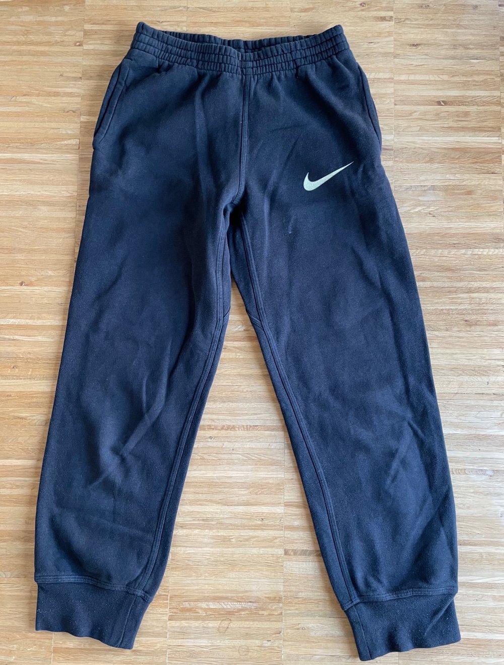 DEZENTE SCHWARZE NIKE JOGGINGHOSE FÜR KINDER