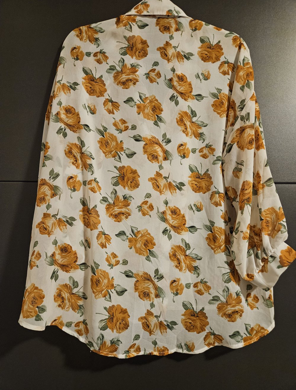 Bluse mit Blumen Muster, Größe M