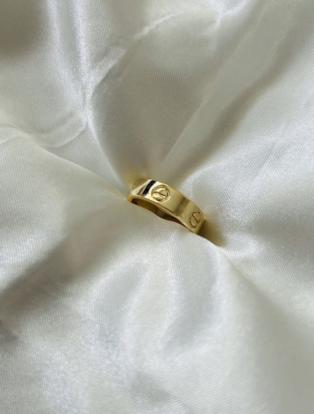 Ring mit Motiv