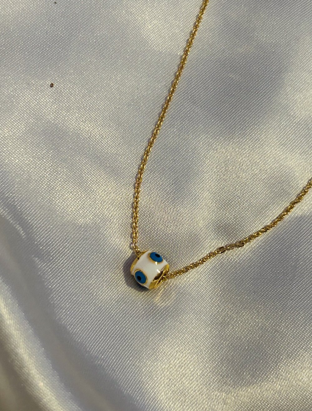 Kette mit Perle