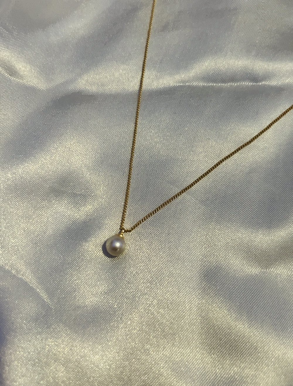 Kette mit Perle
