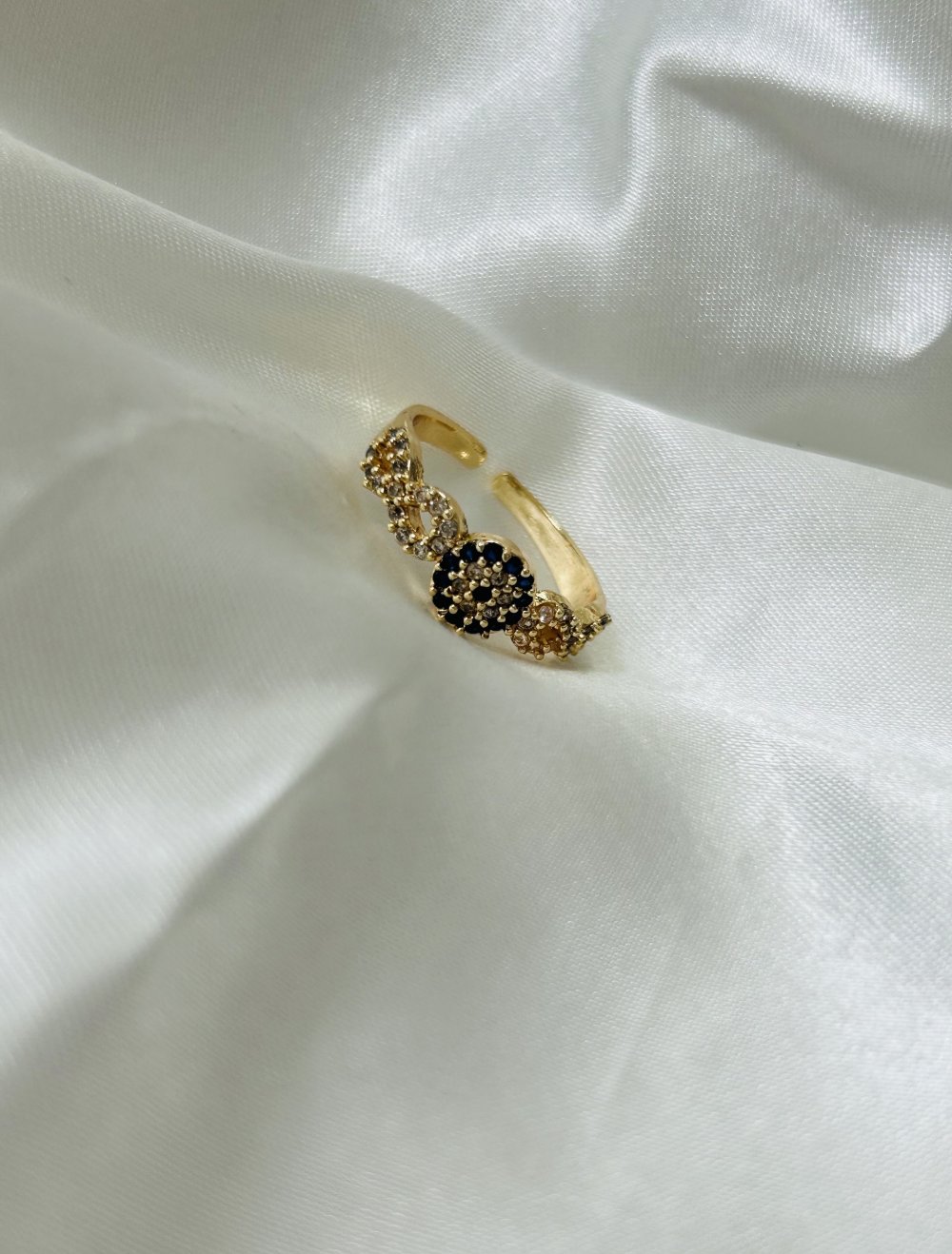 Ring mit Motiv