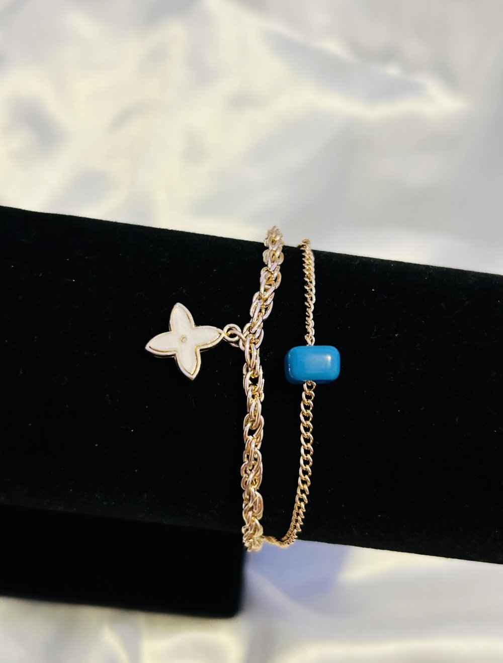 Armband mit Perle