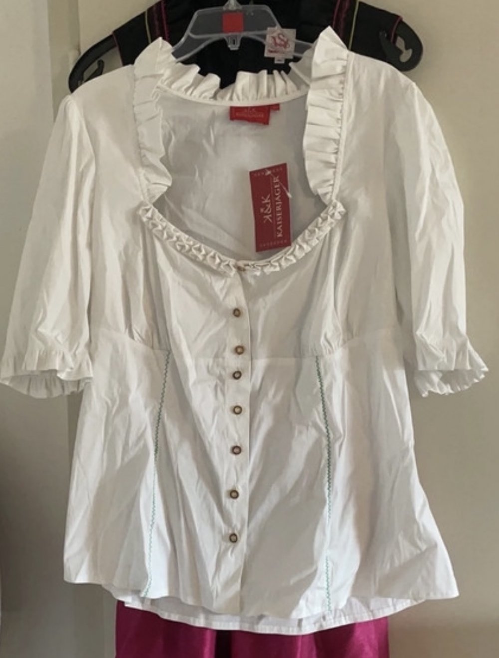 Dirndl mit Bluse