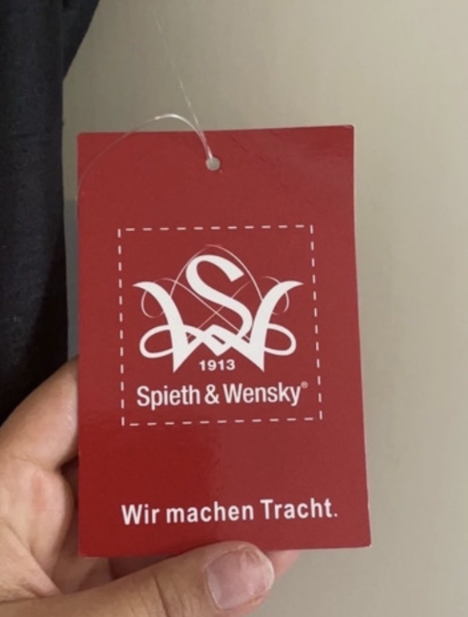 Dirndl mit Bluse