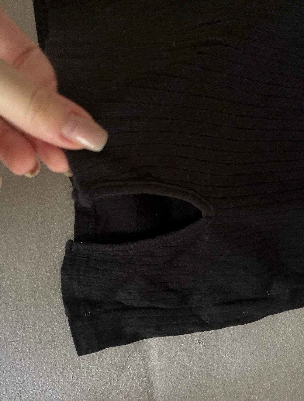 Schwarzes Kleid